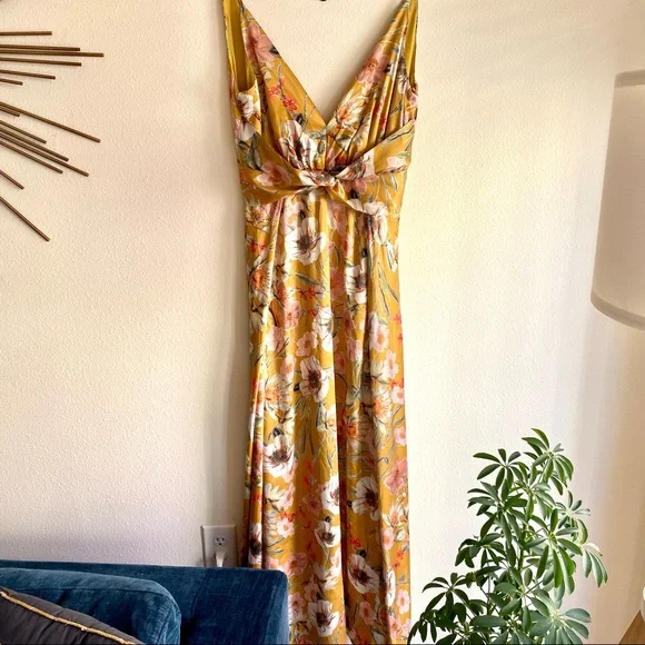 luxxel gold dress Jluxlabel Women's Draped Metallic Maxi Dress main image 1